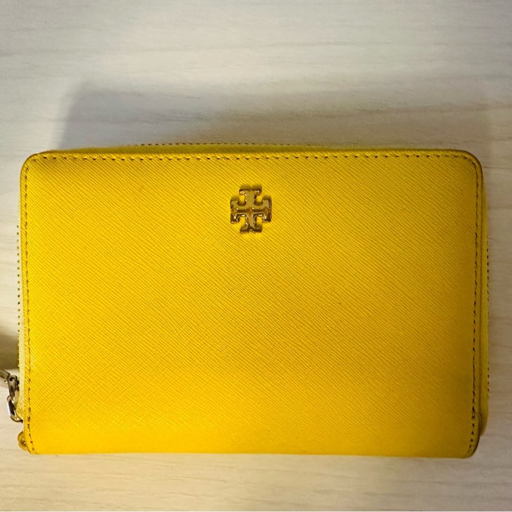 Tory Burch, yellow wallet, gold exterior zipper